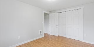 5110 Diamond Boulevard Southwest Gallery 12
