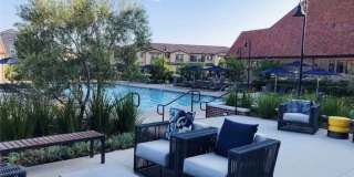 7338 Wisteria Lane Gallery 21