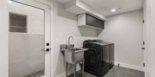 807 N Detroit St Gallery 31