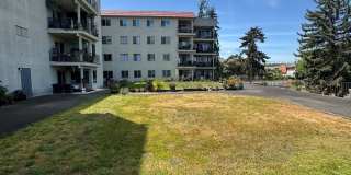Updated 2-Bedroom Condo with Water Views, 2 Parking Spaces & Poolside Location Gallery 35
