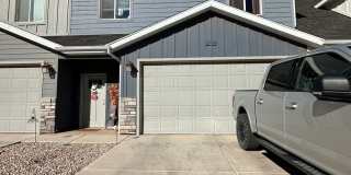 Three bedroom, 2.5 bath townhome Gallery 1