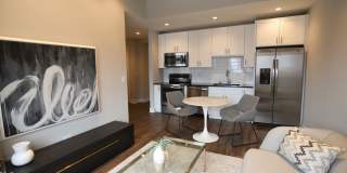 3833 N Broadway Gallery 11