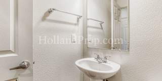 Gorgeous Single-Family Home with Central A/C! Gallery 16