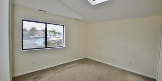 18 Amsterdam Avenue Gallery 16