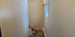 Updated 3-bedroom, 1 bath triplex in Springfield! Gallery 25