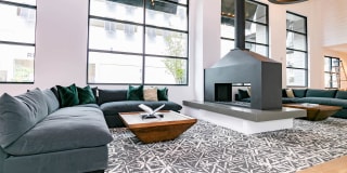 Luna Upper Westside Gallery 38