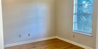 2 bed 1 bath town home. Lynn haven. Gallery 6