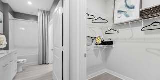 Matthews Square Apartments Gallery 14