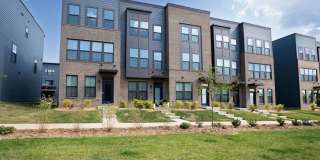 3BR Townhome near Camp North End Gallery 7