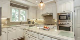 1332 Comstock Ave Gallery 10