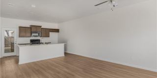 601 W 24th Street unit: 112 Gallery 6