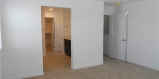 324 Lupton Avenue Gallery 7
