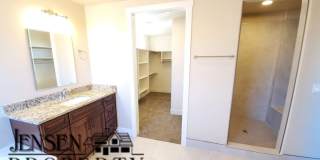 Red Mountain Vista Town Home-$500 Move-in Special Gallery 36