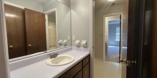 2448 Riverlook Drive Gallery 16