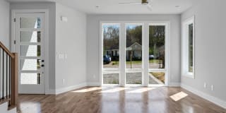 Stunning 4 Bedroom in Nashville Gallery 4