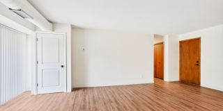 Wayzata Woods Gallery 10
