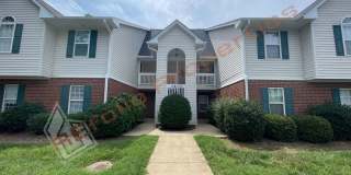 Great Location! 2nd Floor Condo with 2 Bedrooms, 2 Bathrooms in Wellington Ridge Community, Cary – Available October 7th! Gallery 1