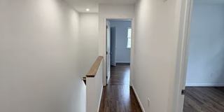 140 Rockwell St Gallery 12