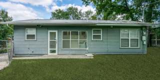 CONTEMPORARY HOME IN ALAMO HEIGHTS Gallery 28