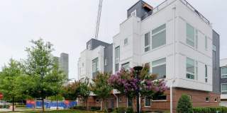 Stunning South End end unit townhome in the modern and amazing Southpoint community. Gallery 45