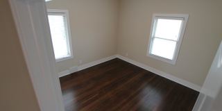 HUGE Historic Home with amazing fenced in yard and golf course views! Gallery 4