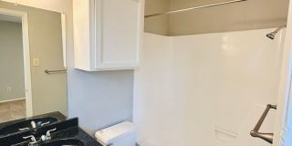 Awesome open Studio Apartments Close to Downtown Gallery 51