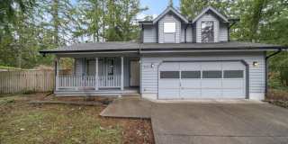 MOVE IN READY! Lake Forest home - 3 bedrooms - North Thurston School District Gallery 1