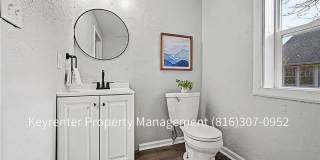 4 Bedroom 2 bath Gallery 8