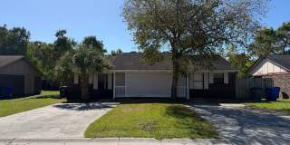 2 Bedroom 2 Bath Apartment in Oak Ridge Estates - N. Charleston Gallery 1