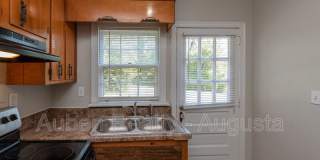 2207 Montclair Street Gallery 10