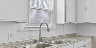 Updated 2-Bedroom, 1-Bathroom Townhome for Lease! Gallery 7