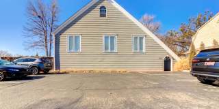 2 Bed 2.5 Bath Right off Cherry Street!! Gallery 1