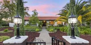 4305 Whispering Oaks Circle Gallery 1