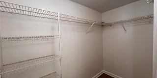 5661 Riverside Dr Gallery 21