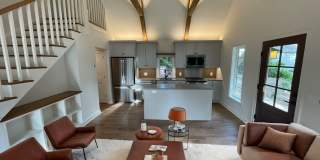 202 Pearsall Place Gallery 8