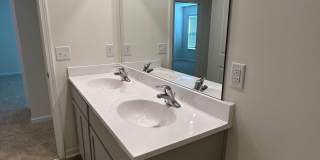 5 Bedroom / 3 Bath 2 Story Home Jonesborough, TN Gallery 41