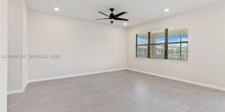 4470 Waterside Dr Gallery 13