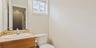 Spacious Greenwood Townhome - New Paint, Carpet and Water Heater!! Gallery 15