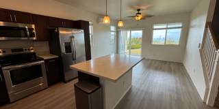 Two Story 4bed/3.5 Bath w/Panoramic Ocean Views - Centrally located - New Development in Wailuku on the slopes of the West Maui Mountains Gallery 5