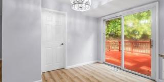 2807 FALLING BROOK Gallery 14