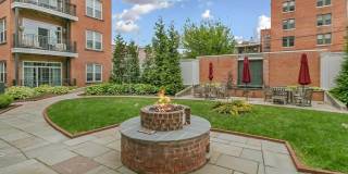 1 bed/ 1 bath Right off Meridian Hill Park with Reserved Parking! Available July 10! Gallery 14