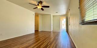 Eastside (Stella and Kolb) 4 bedroom  2 bath house with 2 car garage near Lakeside Park! Gallery 7