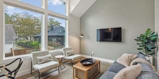 Furnished short term rental home with all utilities included Gallery 11