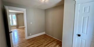 101 Lowell Avenue Gallery 14