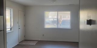122 Easy Street Gallery 3