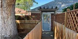 1409 N Jasmine St.  2 bd 1 ba  705 sq ft  $1895 Gallery 14
