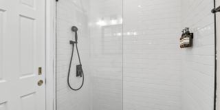 720 1/2 Queenstown Court - 3 Gallery 18