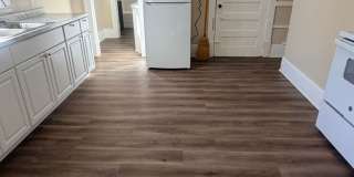 Come enjoy this completely renovated 1 bed/ 1 bath apartment close to shopping, walking trails, medical, Maryville Collage. Gallery 4