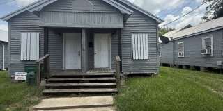406 Hawthorne Street Gallery 1