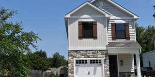 843 ONTARIO Street Gallery 32